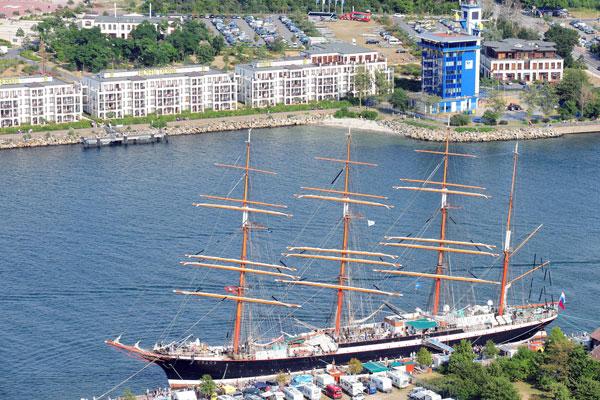 Das größte Segelschulschiff der Welt kommt noch einmal nach Rostock
