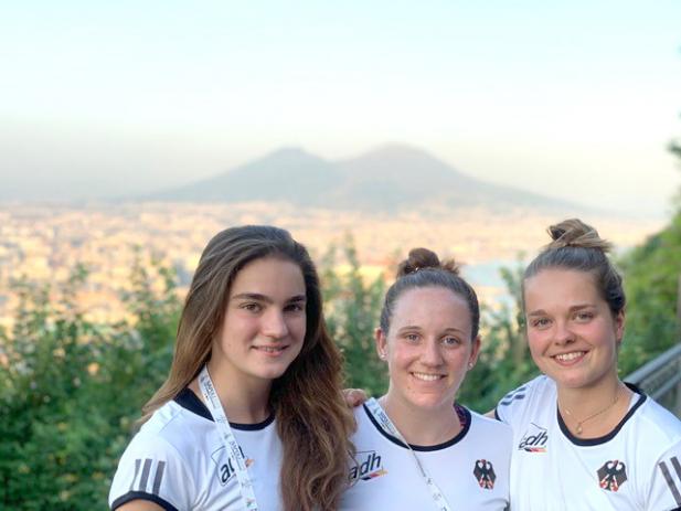 Zwei Rostocker Studentinnen zeigen Leistung bei Universiade in Neapel